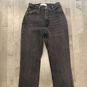 EUC Abercrombie & Fitch High Rise Straight Cropped/Ankle Jeans